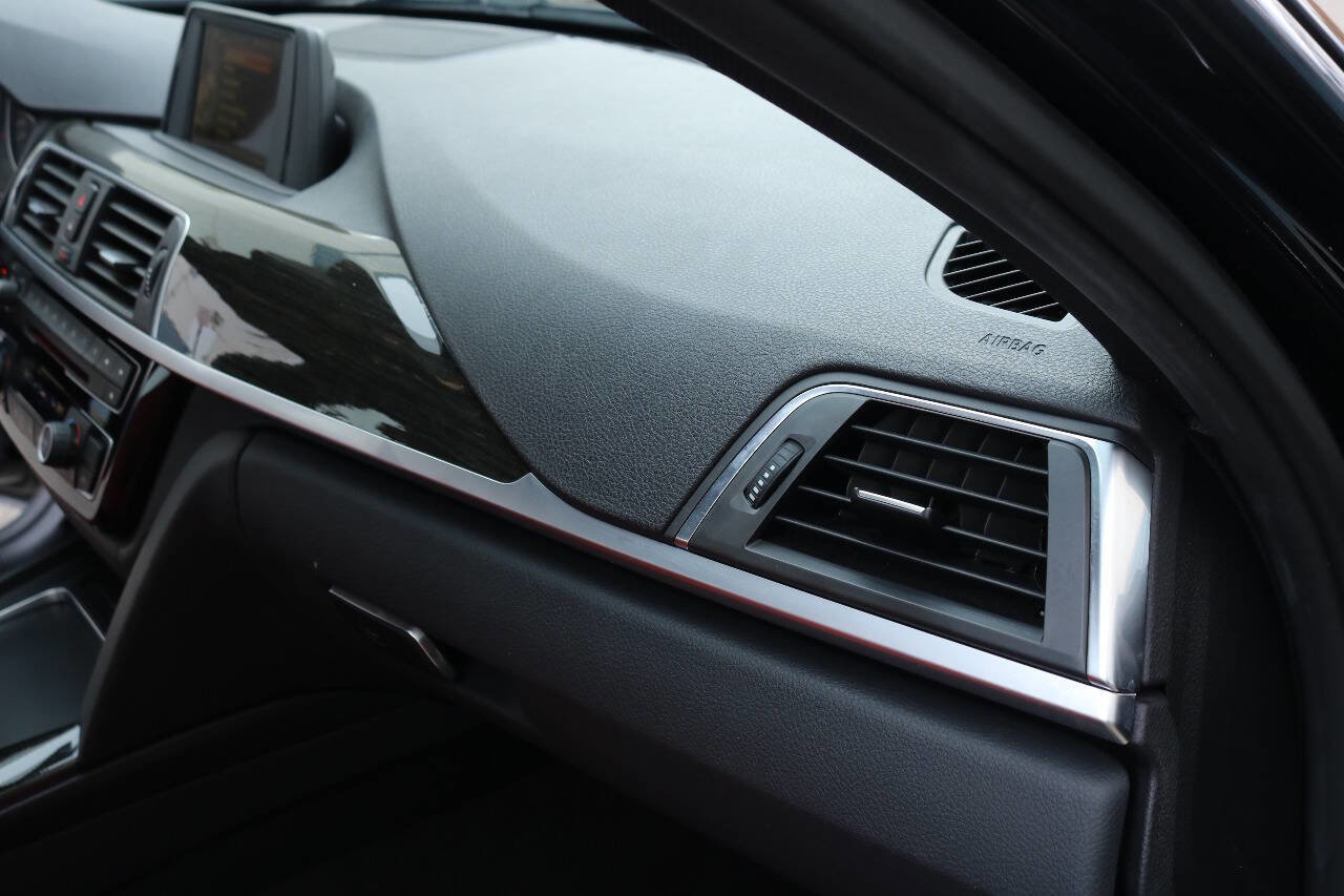 Used 2016 BMW 340i Sedan image 31