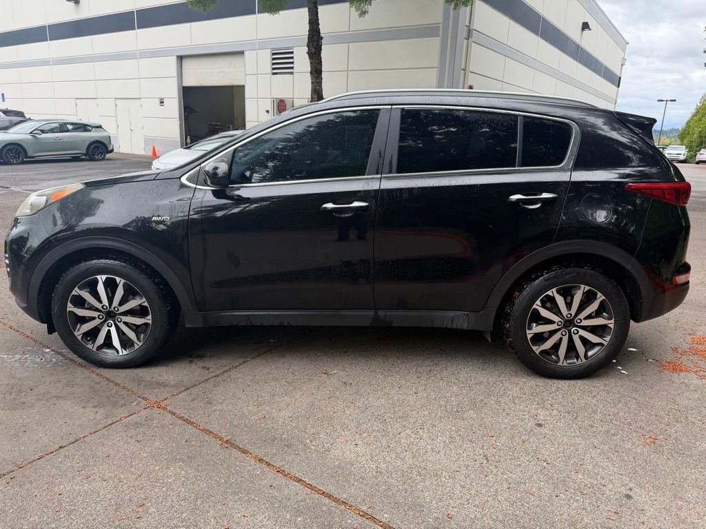 Used 2017 Kia Sportage EX AWD/4WD image 7