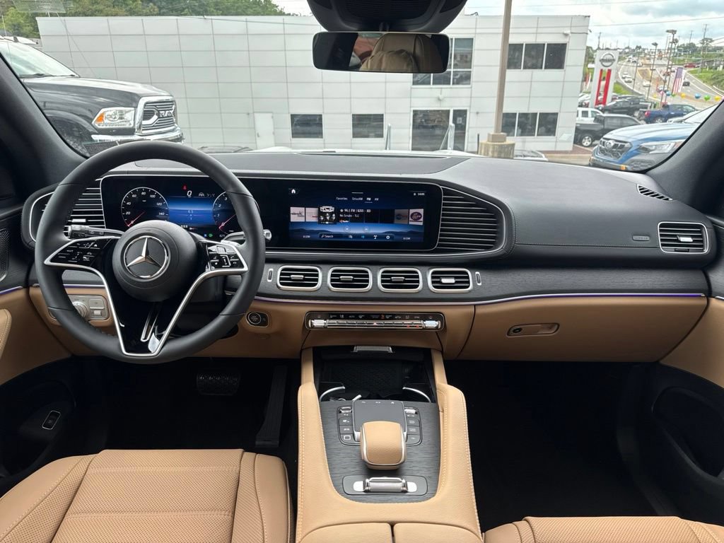 New 2026 Mercedes-Benz GLS 450 4MATIC image 15