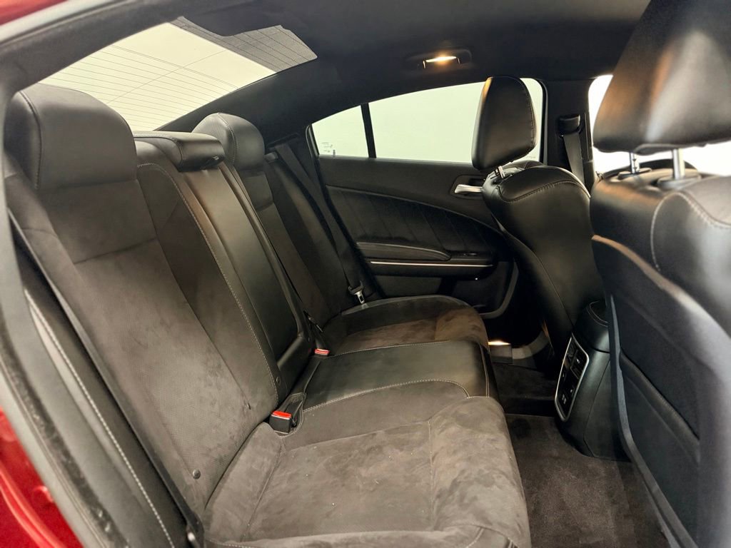 Used 2018 Dodge Charger R/T w/ Plus Group RWD image 22