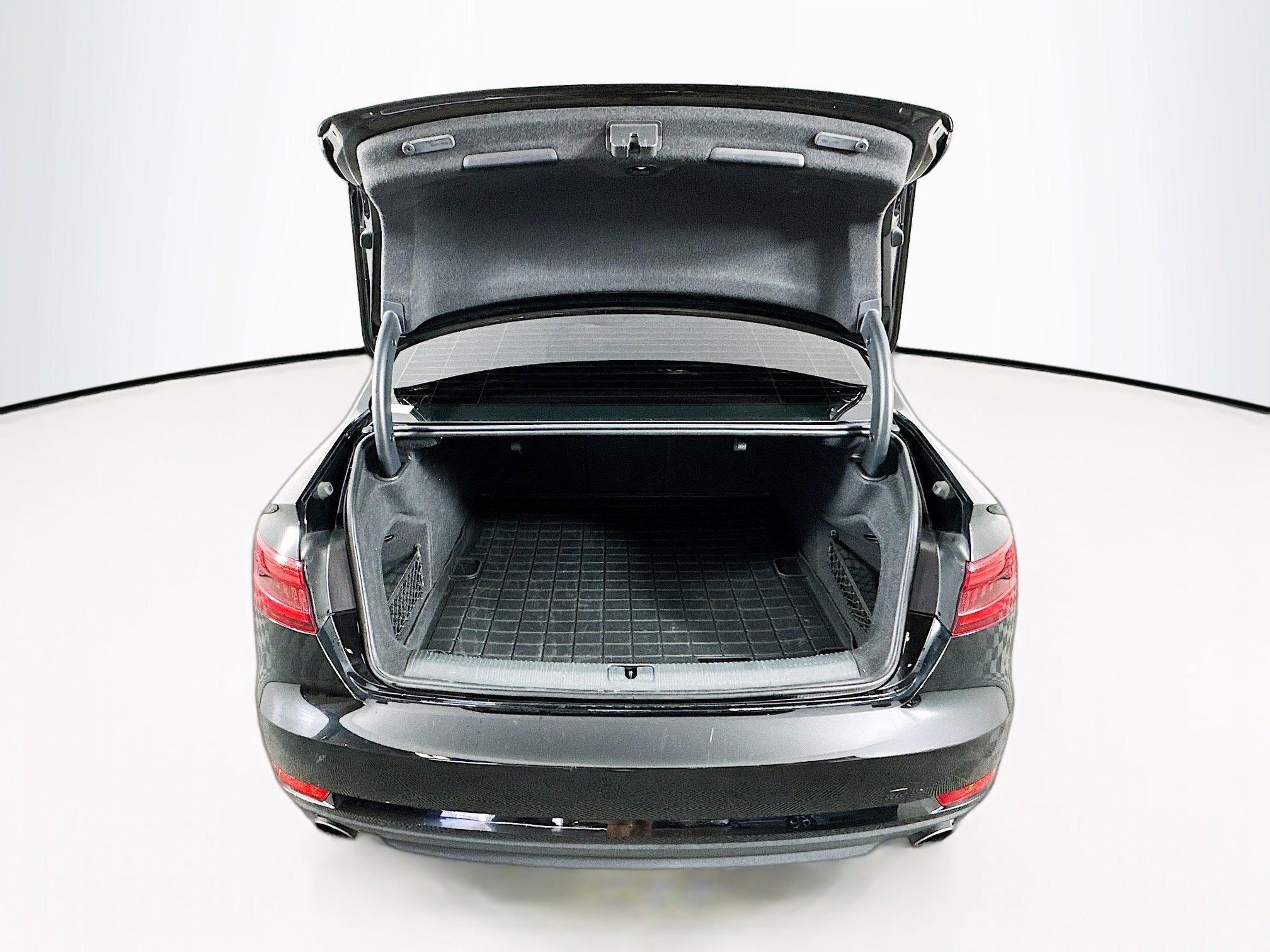 Used 2017 Audi A4 2.0T Premium image 29