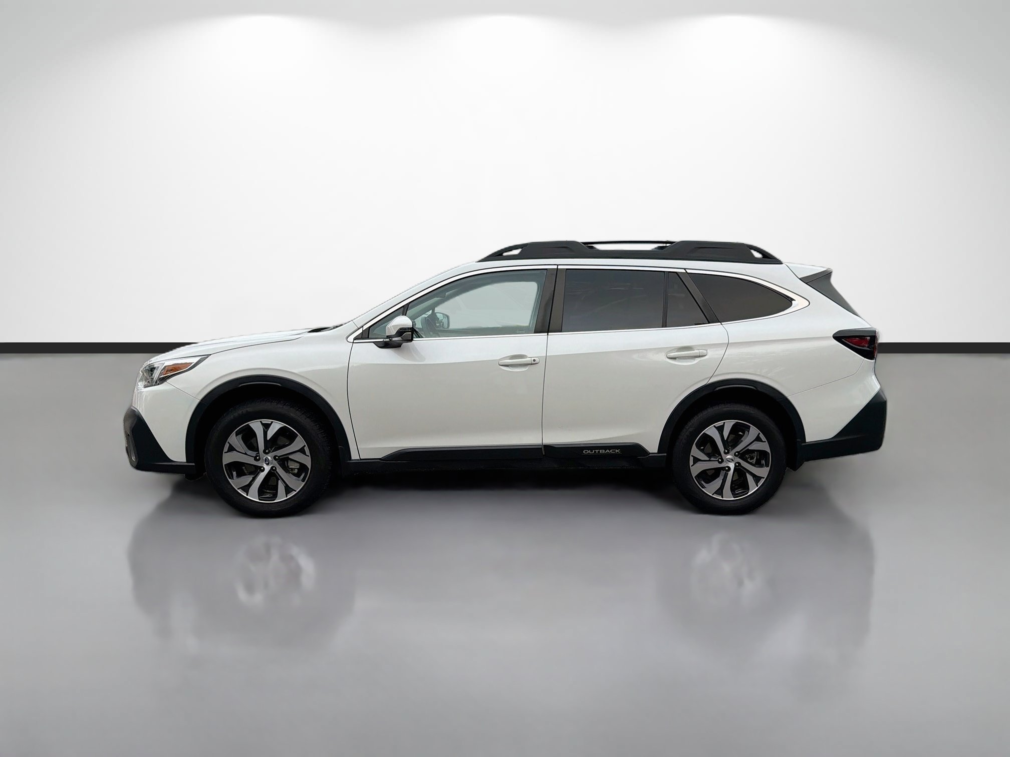 Used 2020 Subaru Outback Limited w/ Popular Package #2 AWD/4WD image 6