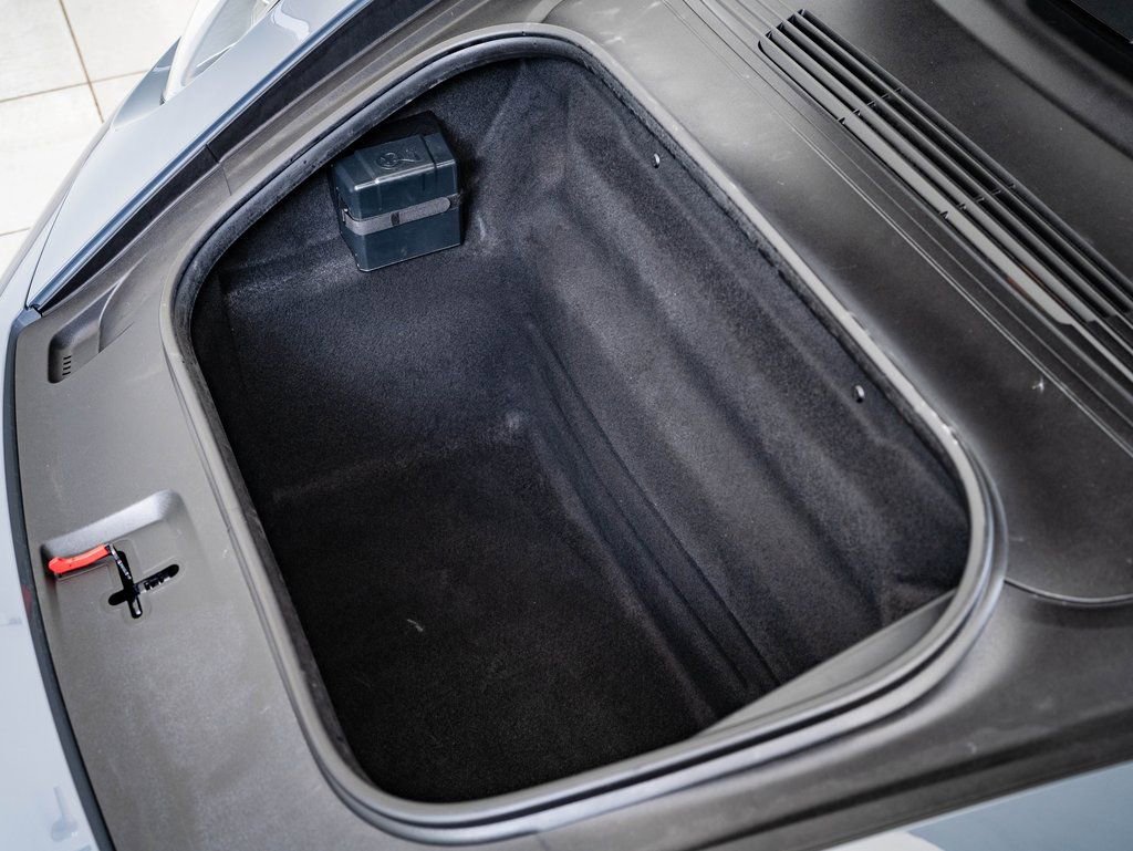 Certified 2025 Porsche 911 Carrera GTS RWD image 38