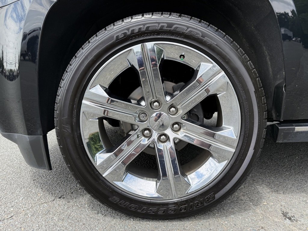 Certified 2020 GMC Yukon Denali w/ Denali Ultimate Package image 13