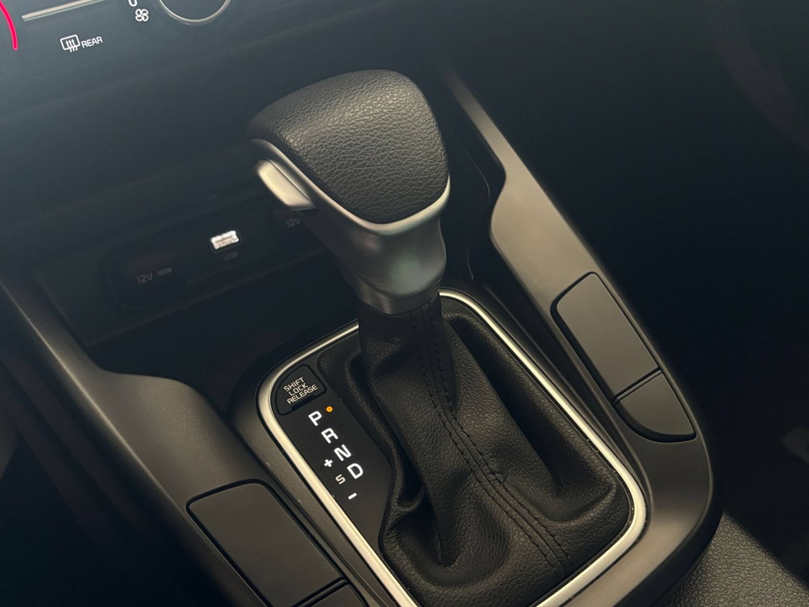 Used 2025 Kia Soul LX w/ LX Technology Package FWD image 37