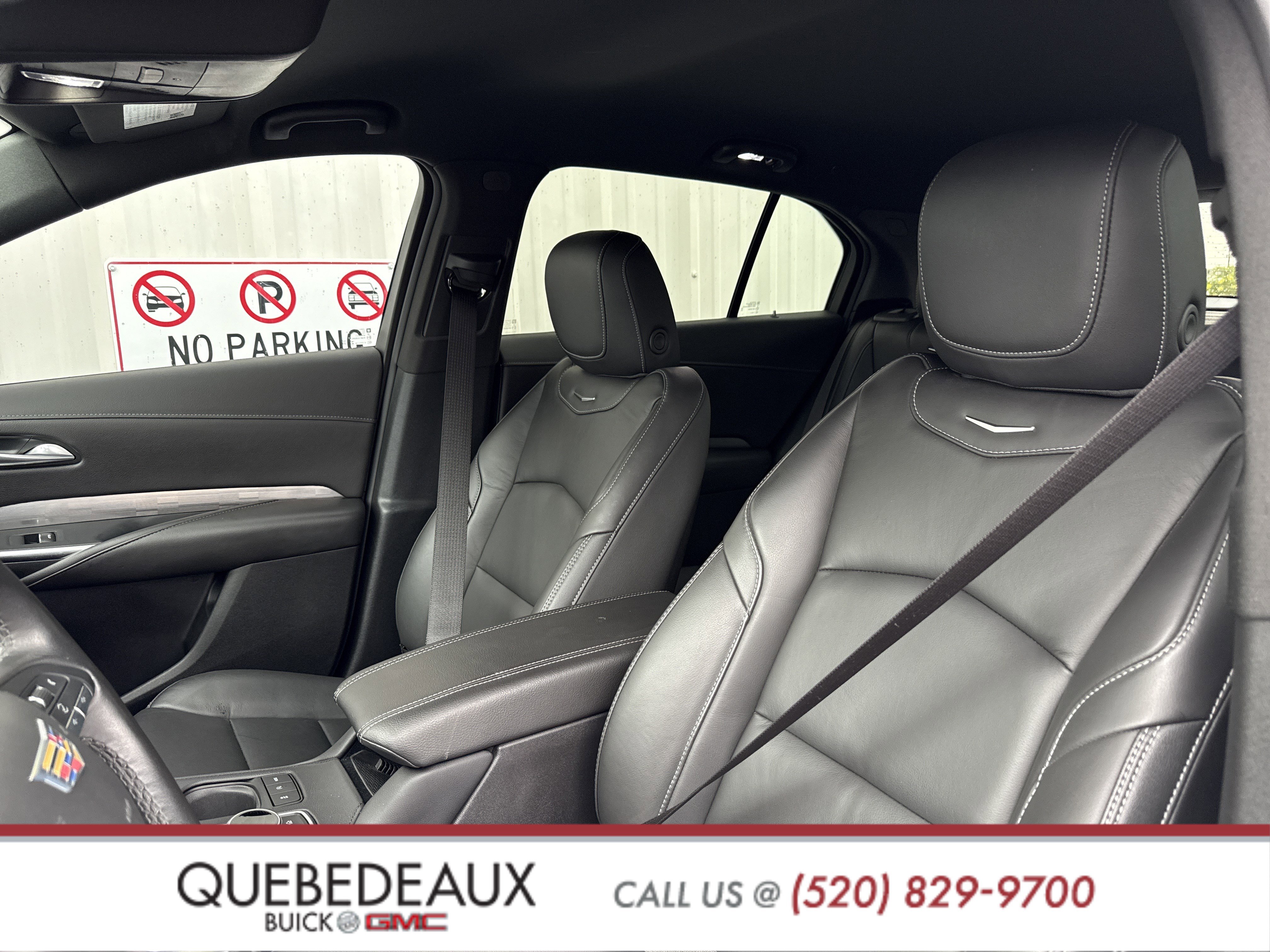 Used 2025 Cadillac XT4 Premium Luxury image 16