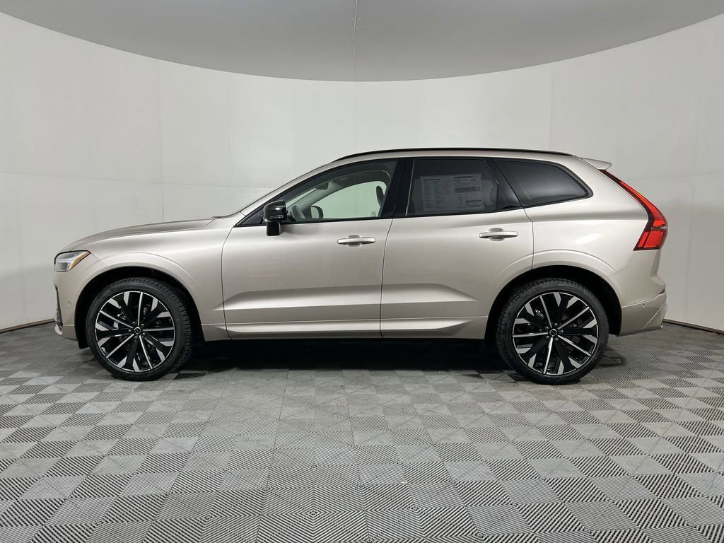 New 2026 Volvo XC60 B5 Ultra w/ Protection Package Premier image 5