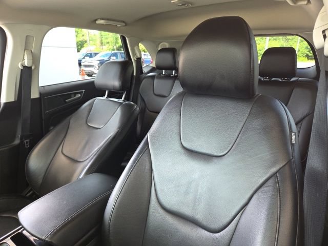 Used 2019 Ford Edge Titanium AWD/4WD image 22