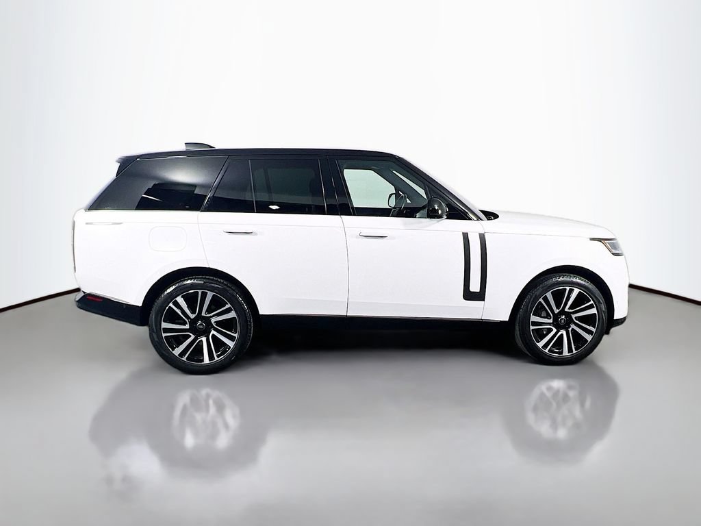 Used 2023 Land Rover Range Rover SE AWD/4WD image 4