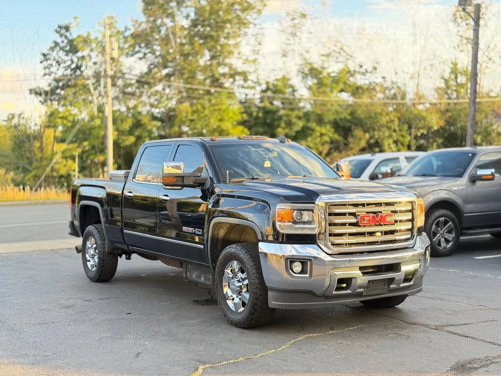 Used 2015 GMC Sierra 2500 SLE w/ All-Terrain HD Package AWD/4WD image 5
