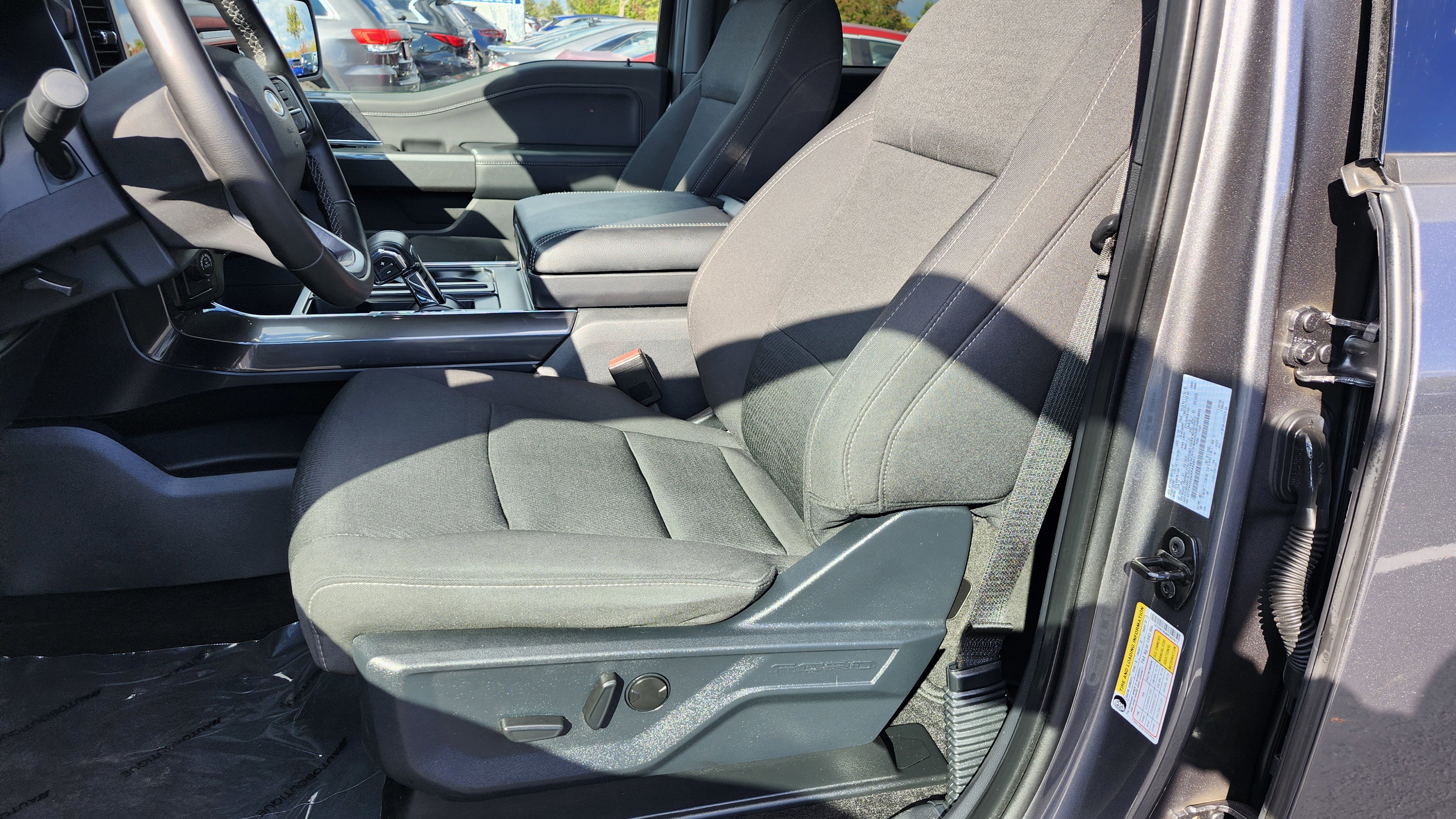 Used 2023 Ford F150 XLT w/ Equipment Group 302A High image 17