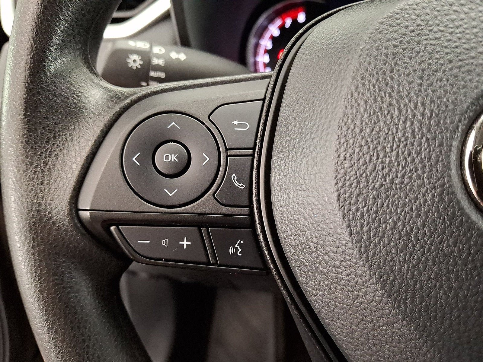 Certified 2023 Toyota RAV4 XLE AWD/4WD image 9