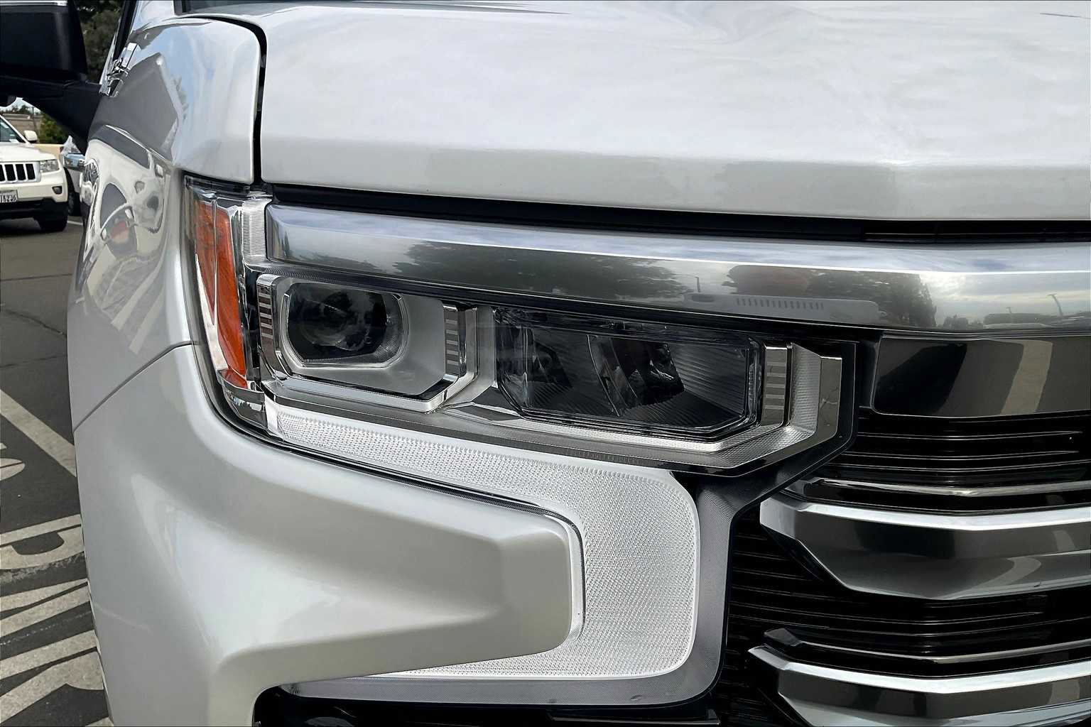 Used 2024 Chevrolet Silverado 1500 High Country w/ High Country Premium Package image 29