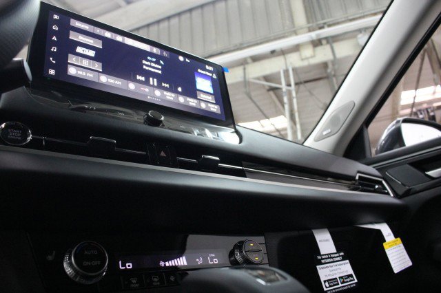 New 2026 Mitsubishi Outlander SE image 12