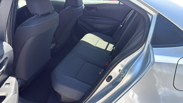 Used 2025 Toyota Corolla LE FWD image 17