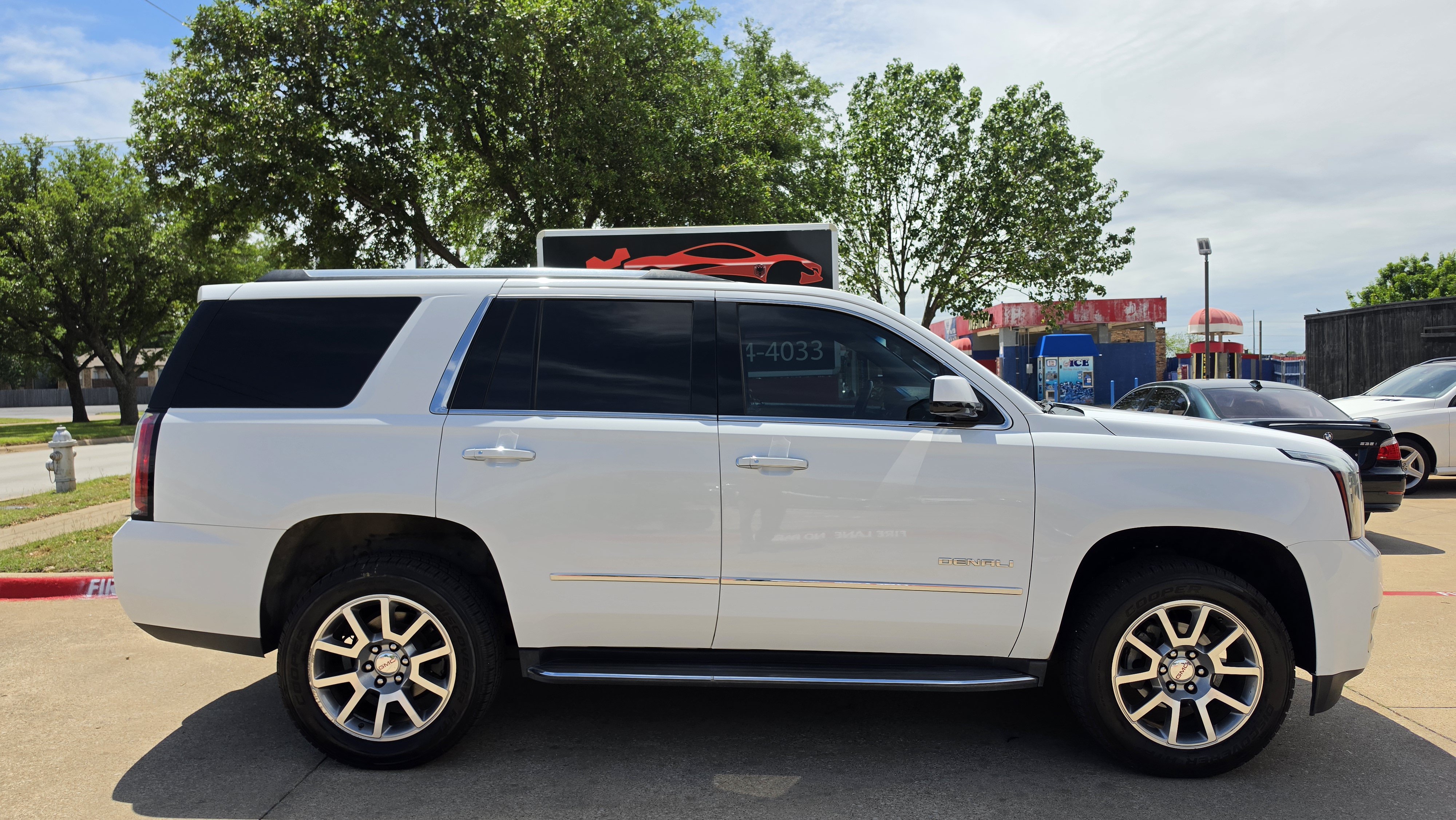 Used 2018 GMC Yukon Denali RWD image 7