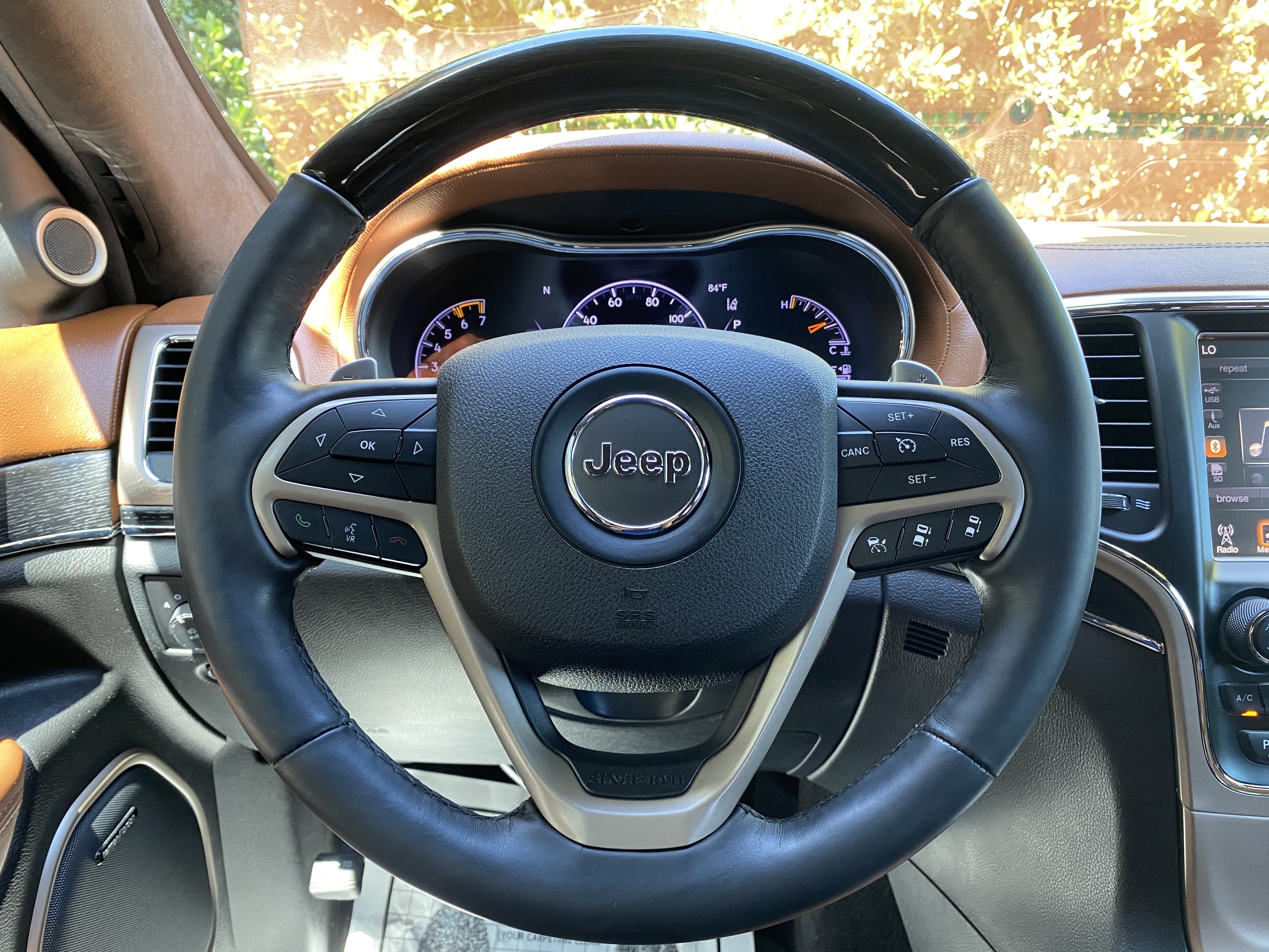 Used 2017 Jeep Grand Cherokee Summit AWD/4WD image 18