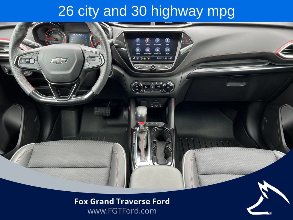 Used 2021 Chevrolet TrailBlazer RS w/ Technology Package AWD/4WD image 3