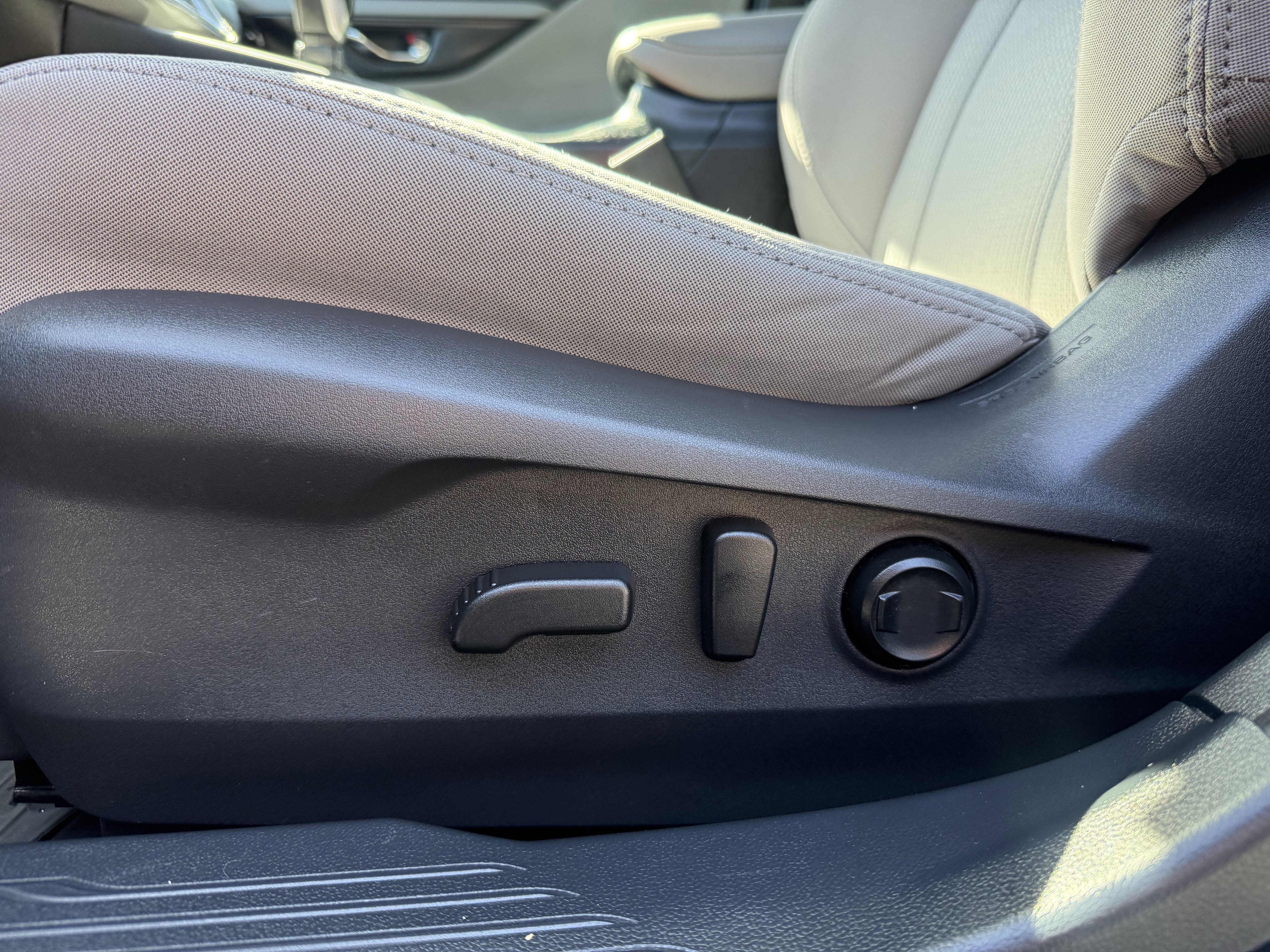 Used 2025 Subaru Legacy Premium image 18