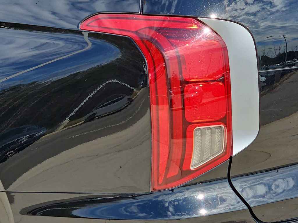 Used 2021 Hyundai Palisade Limited w/ Cargo Package image 21