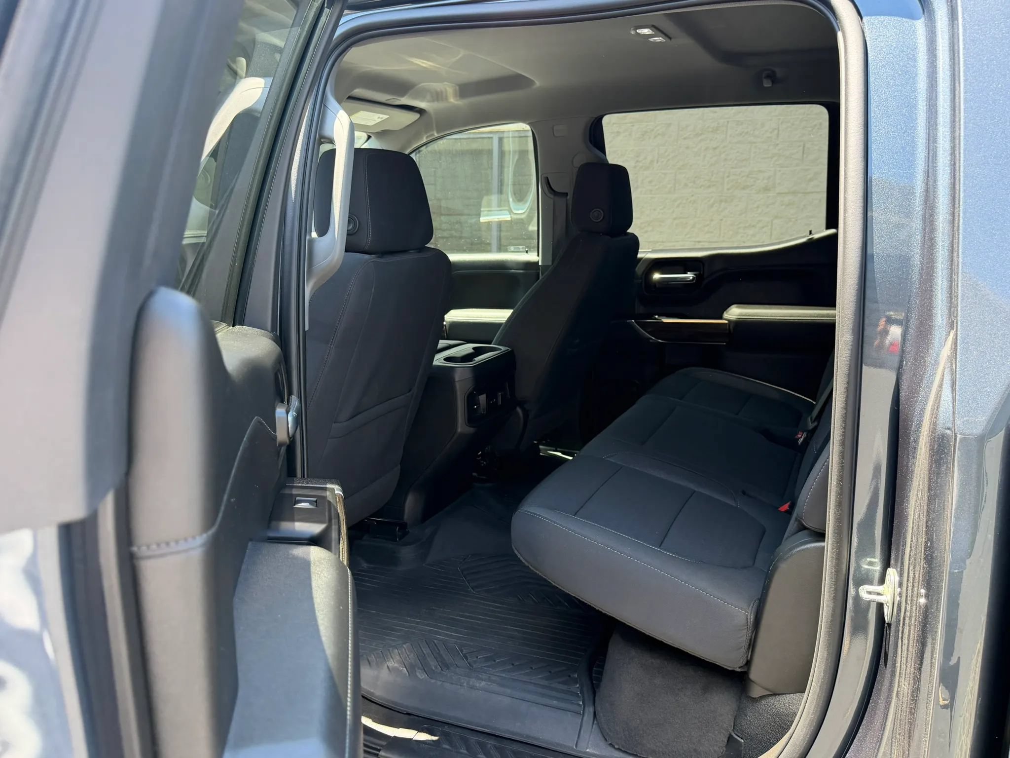 Used 2022 Chevrolet Silverado 1500 LT Trail Boss AWD/4WD image 30