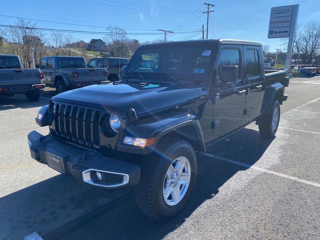 Used 2022 Jeep Gladiator Sport image 7