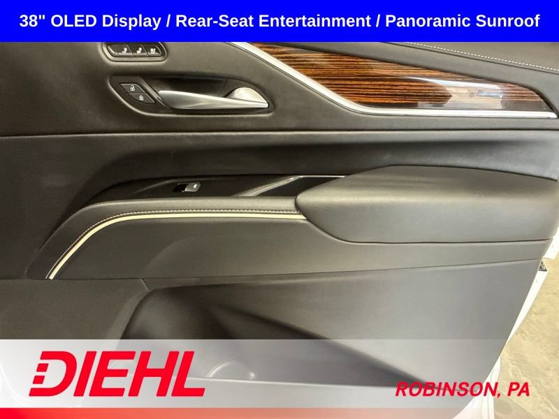 Used 2023 Cadillac Escalade ESV Premium Luxury AWD/4WD image 19