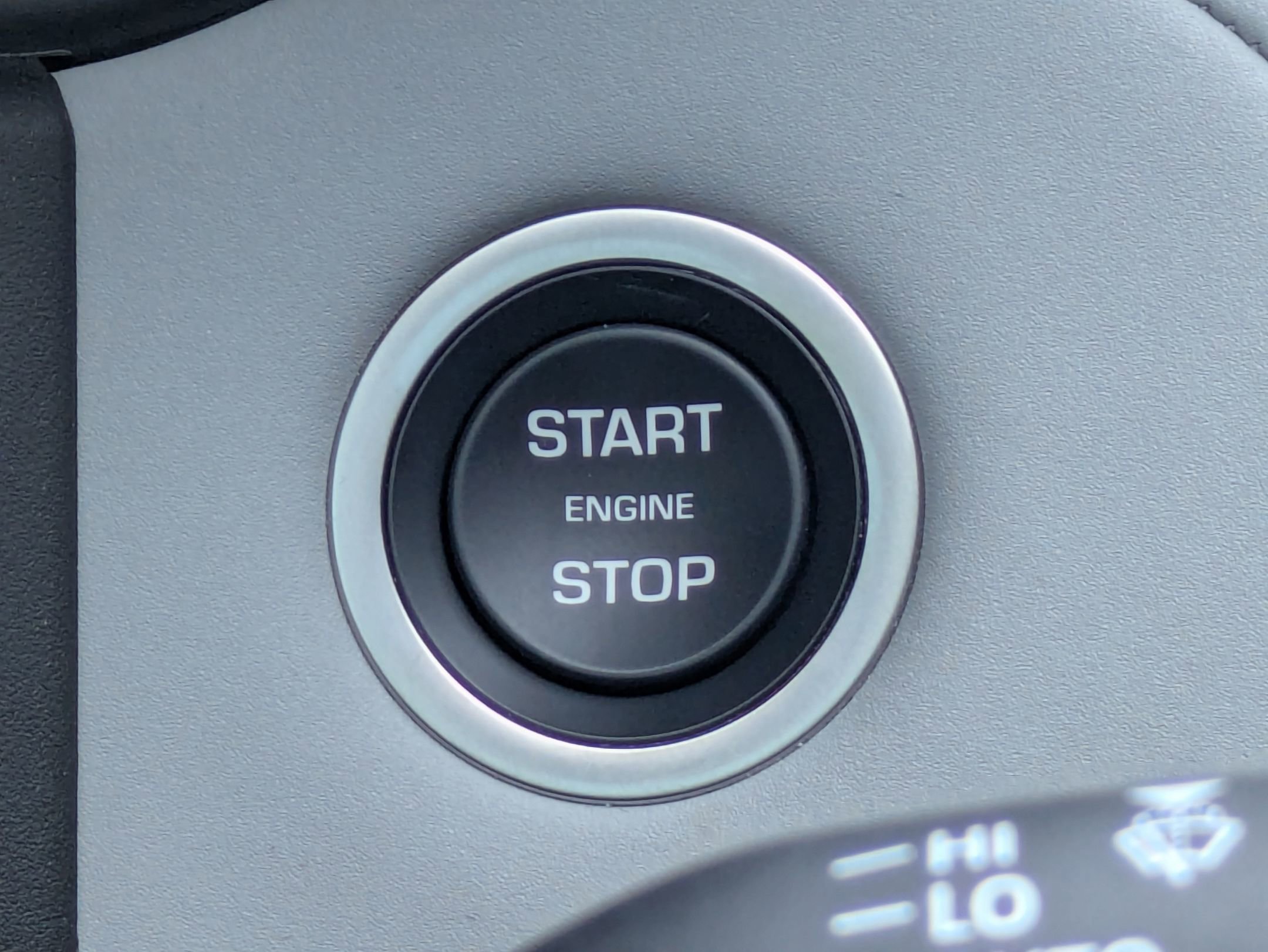 Certified 2026 Land Rover Range Rover Velar Dynamic SE image 16