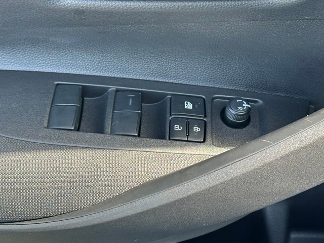 Used 2025 Toyota Corolla LE image 22