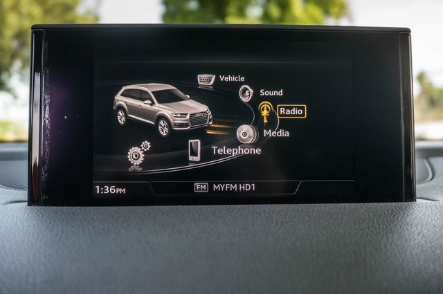 Used 2017 Audi Q7 3.0T Premium AWD/4WD image 23