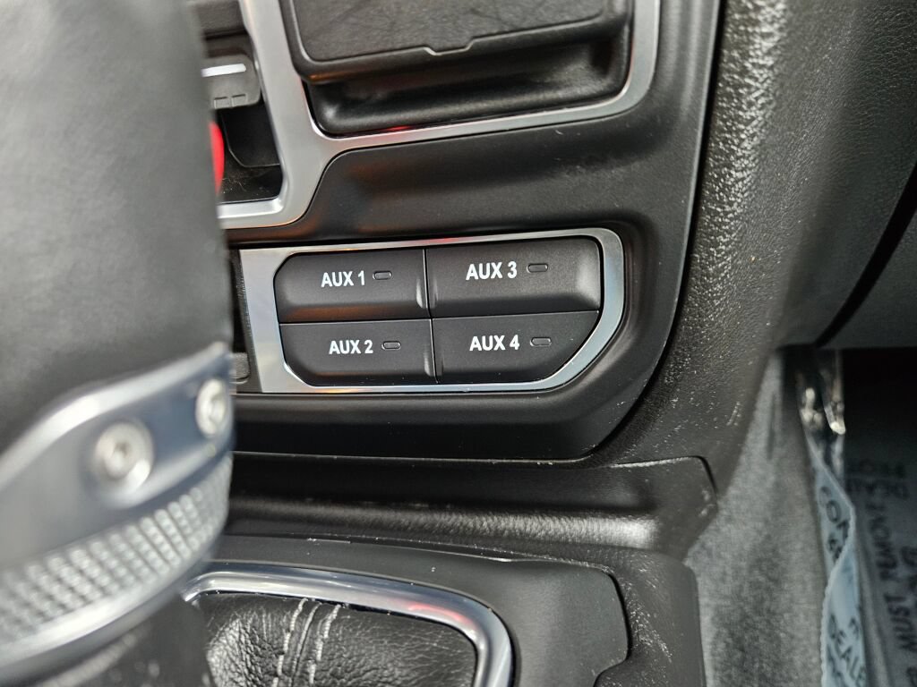 Used 2024 Jeep Wrangler High Altitude AWD/4WD image 28