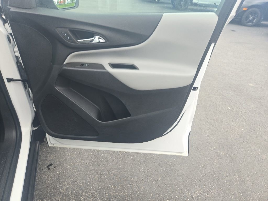 Used 2024 Chevrolet Equinox LS FWD image 29