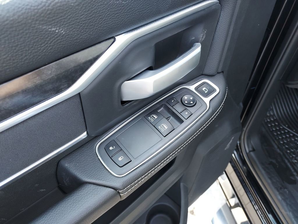 New 2024 RAM 5500 SLT w/ Quick Order Package 2YG SLT AWD/4WD image 19