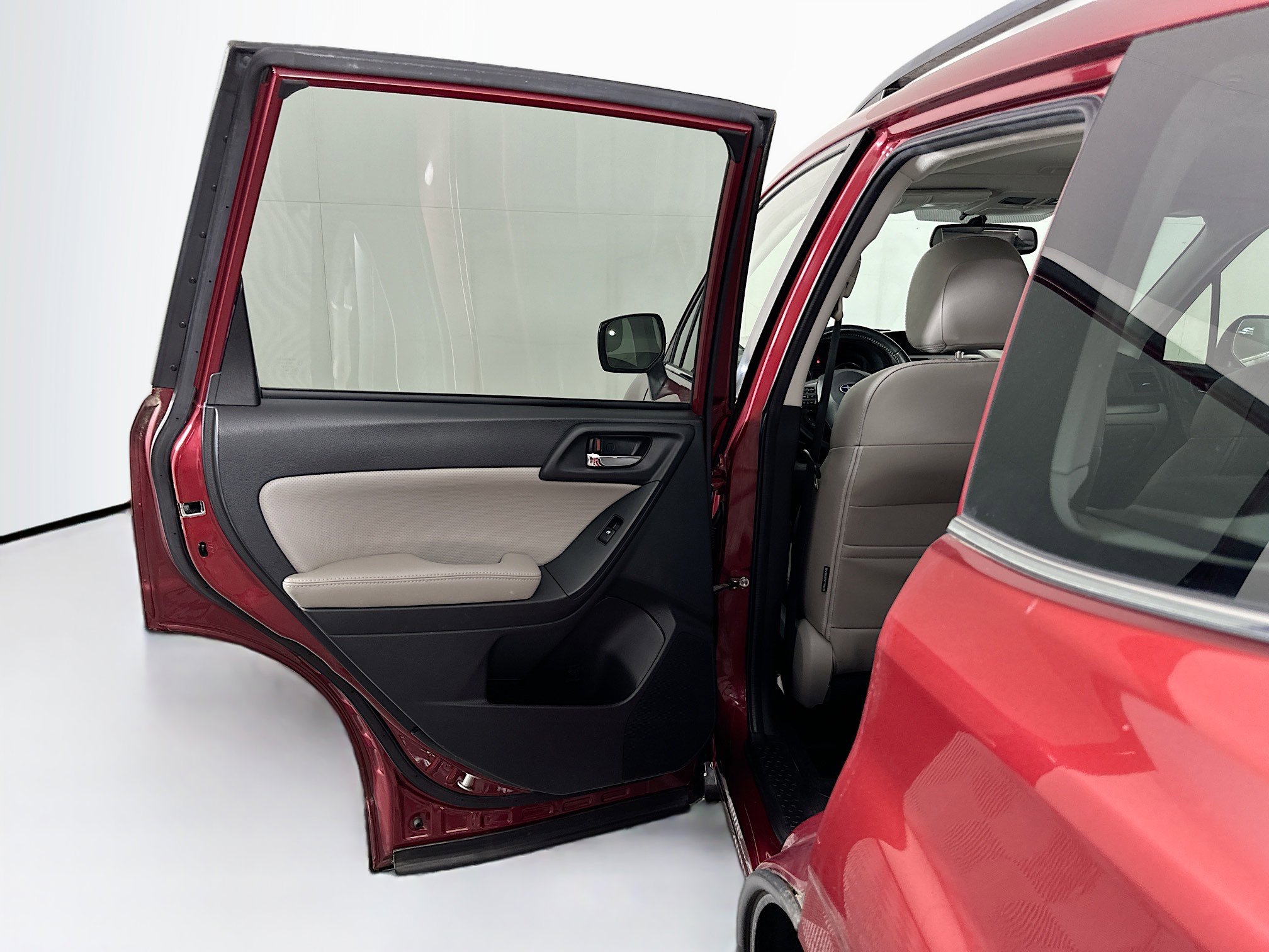 Used 2014 Subaru Forester 2.5i Limited AWD/4WD image 26