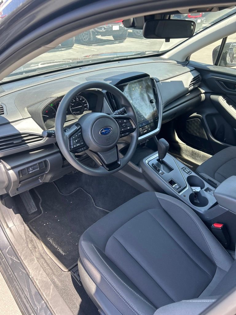 Used 2025 Subaru Crosstrek 2.0i Premium image 16