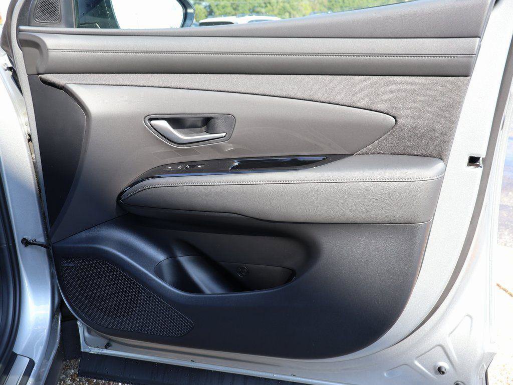 New 2026 Hyundai Tucson Limited image 9