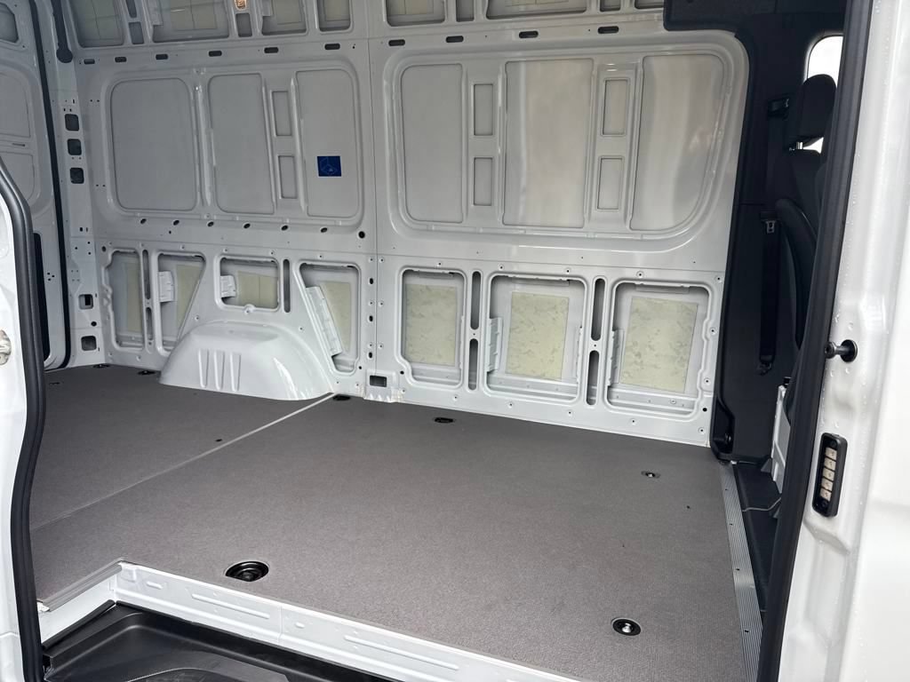 New 2025 Mercedes-Benz Sprinter 2500 image 25