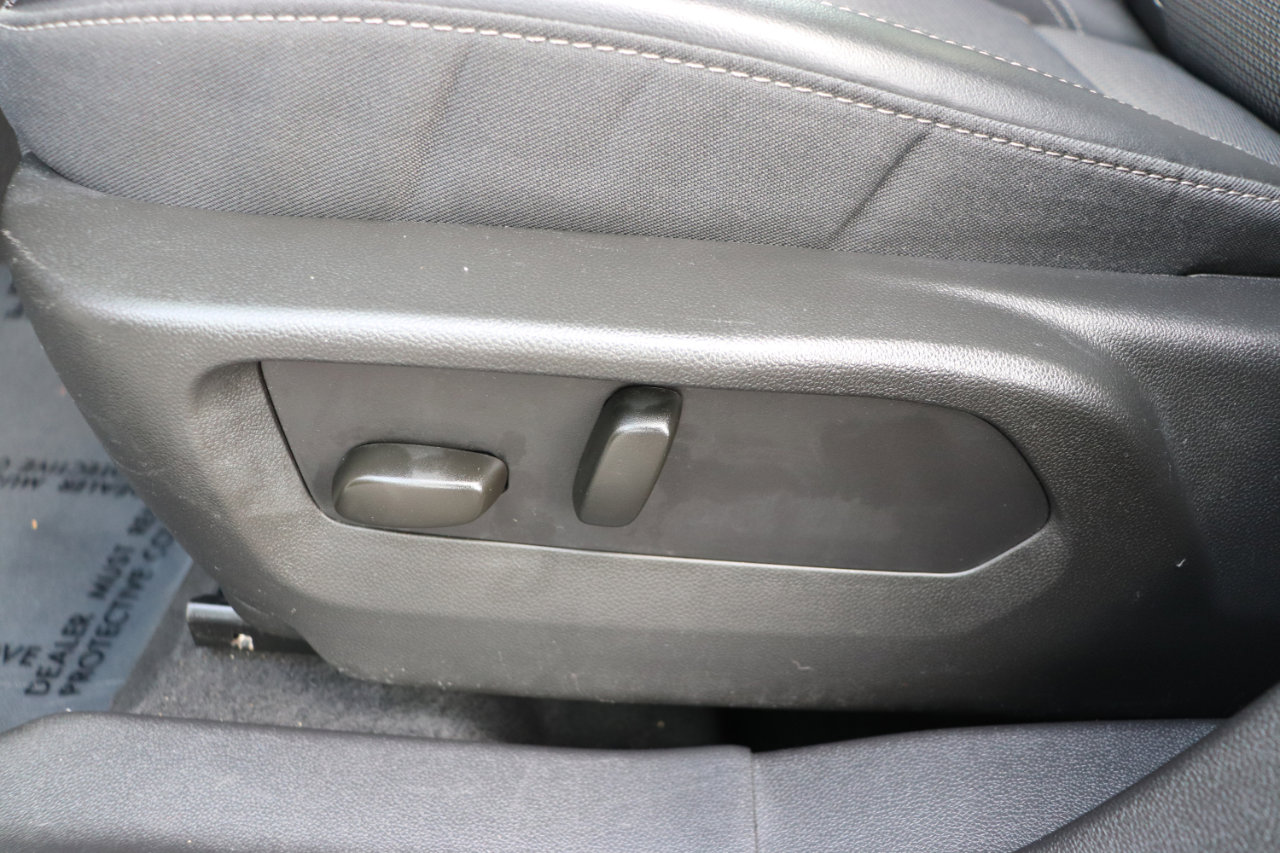 Used 2023 Buick Envision Preferred image 48