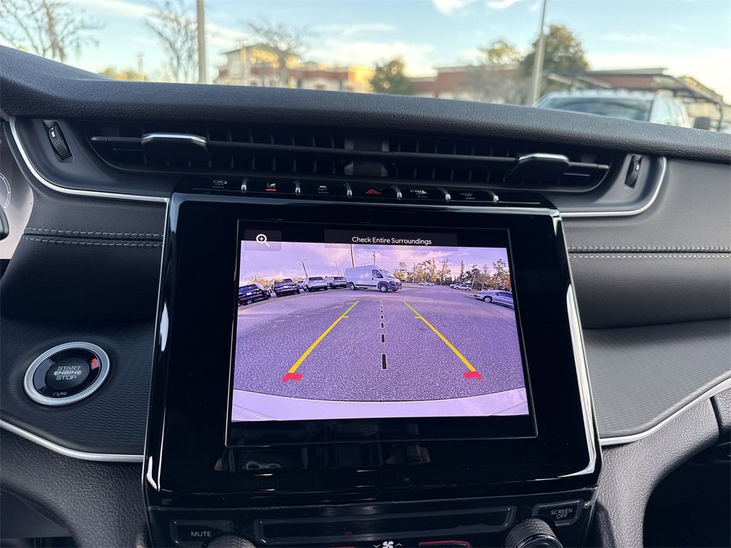 New 2025 Jeep Grand Cherokee L Laredo w/ Trailer Tow Package image 19