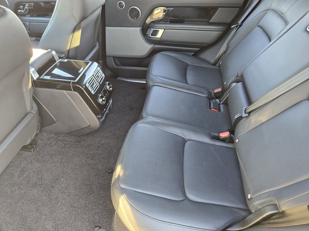 Used 2018 Land Rover Range Rover Long Wheelbase Supercharged image 38