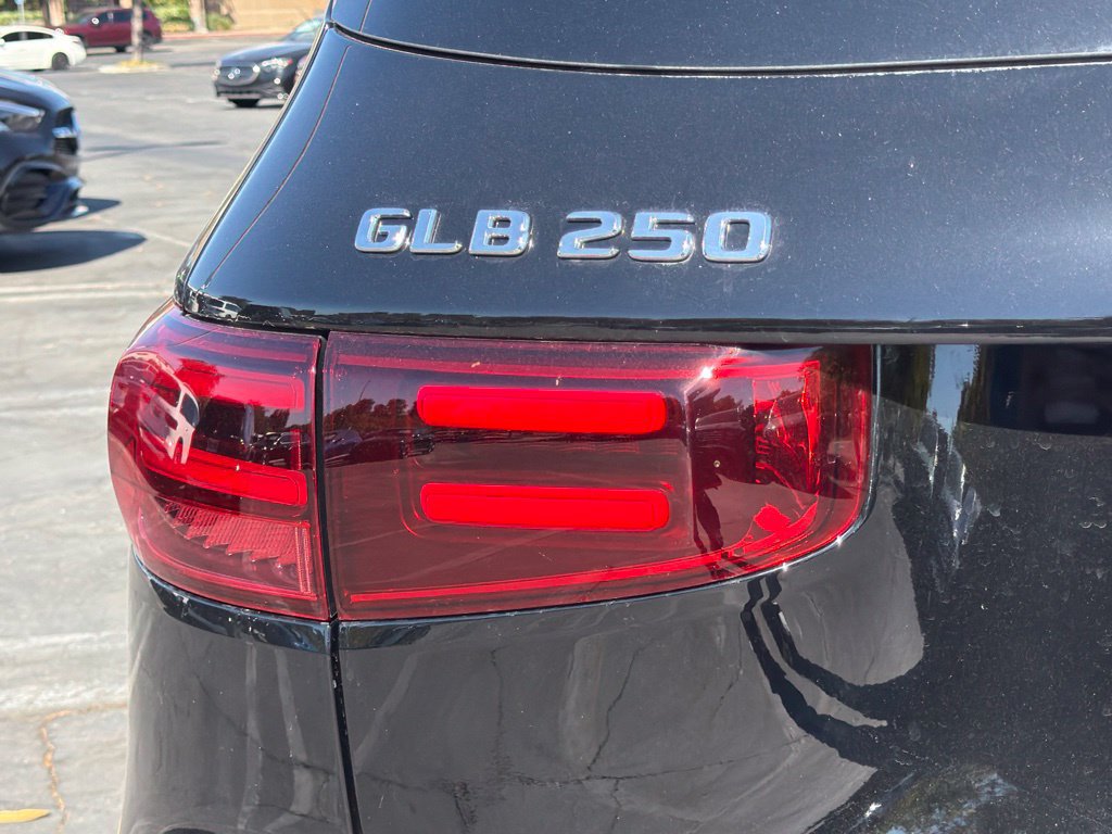 New 2026 Mercedes-Benz GLB 250 image 13