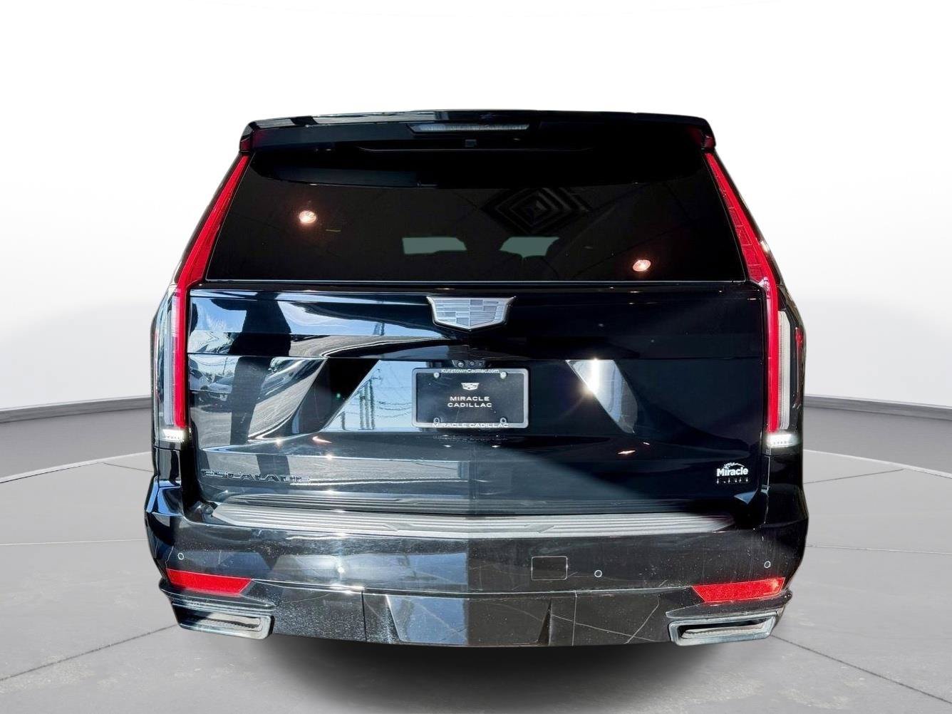Certified 2024 Cadillac Escalade Sport w/ LPO, ONYX Package AWD/4WD image 14
