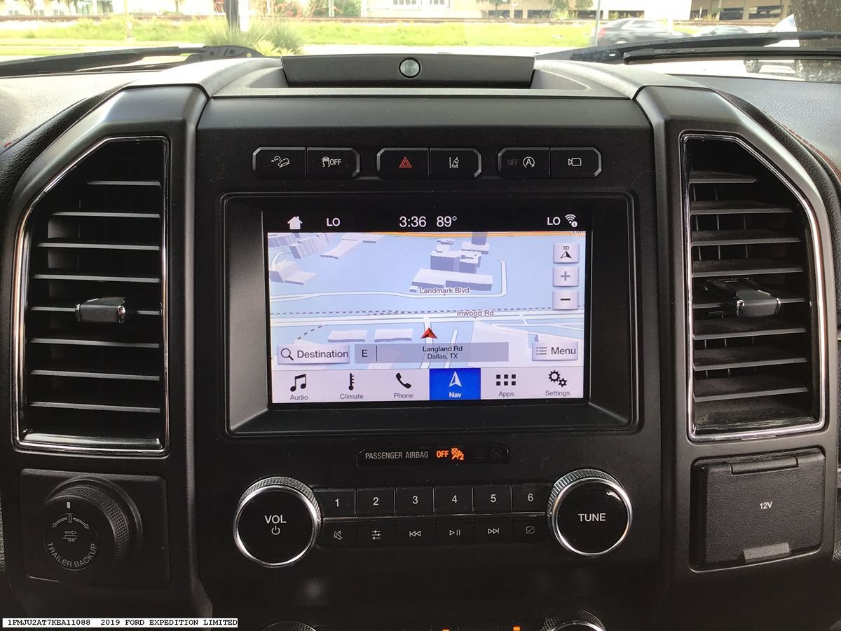 Used 2019 Ford Expedition Limited w/ Equipment Group 303A AWD/4WD image 10