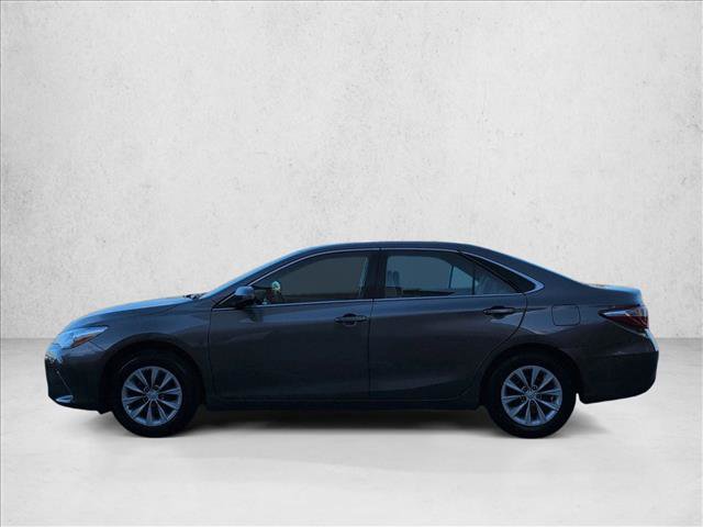 Used 2017 Toyota Camry LE image 9