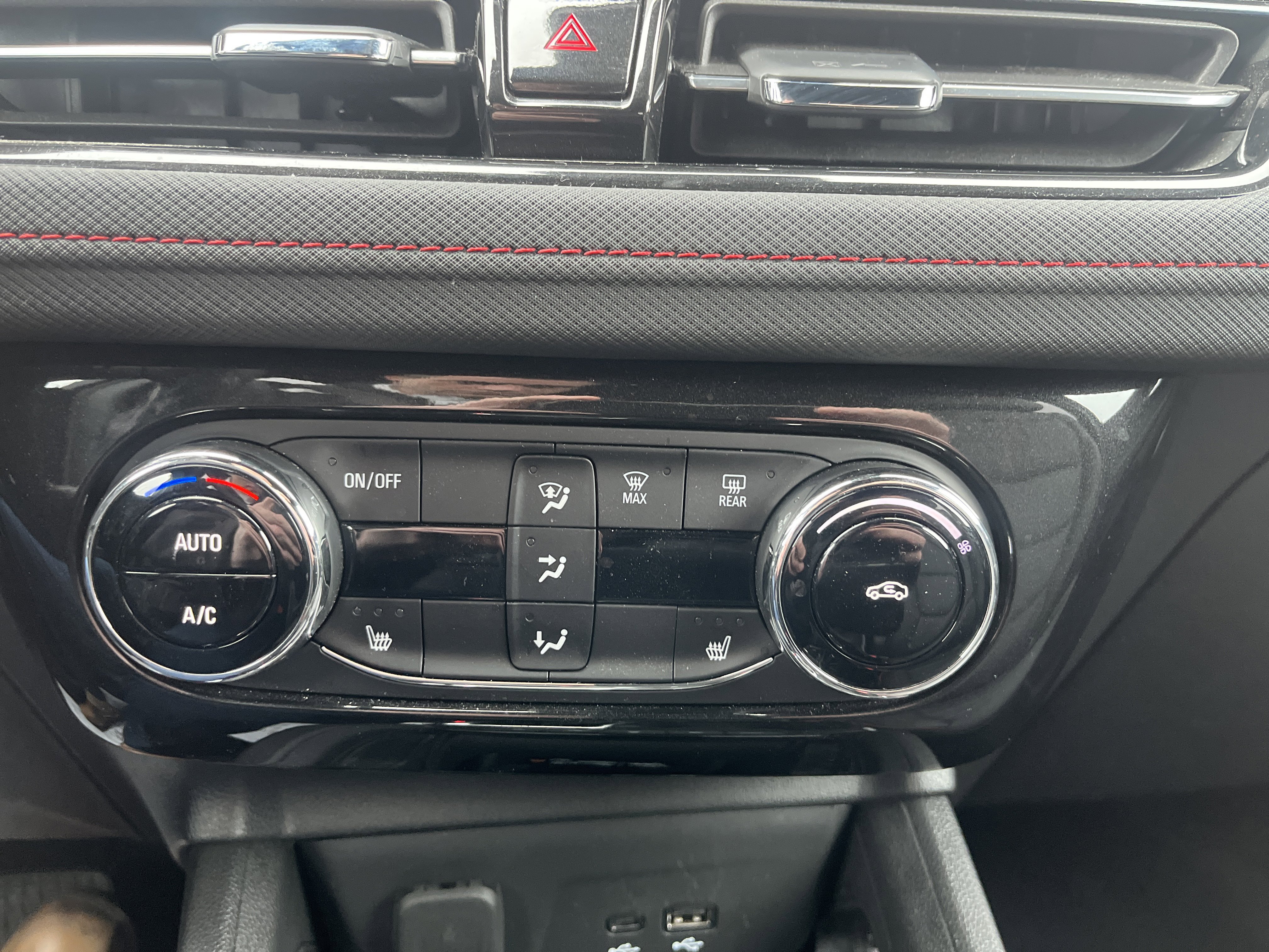 Used 2026 Chevrolet TrailBlazer RS w/ Convenience Package image 24