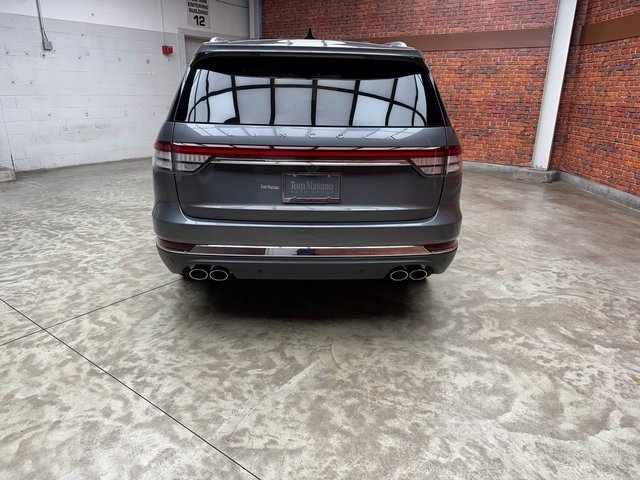 Used 2024 Lincoln Aviator Reserve w/ Equipment Group 201A image 4