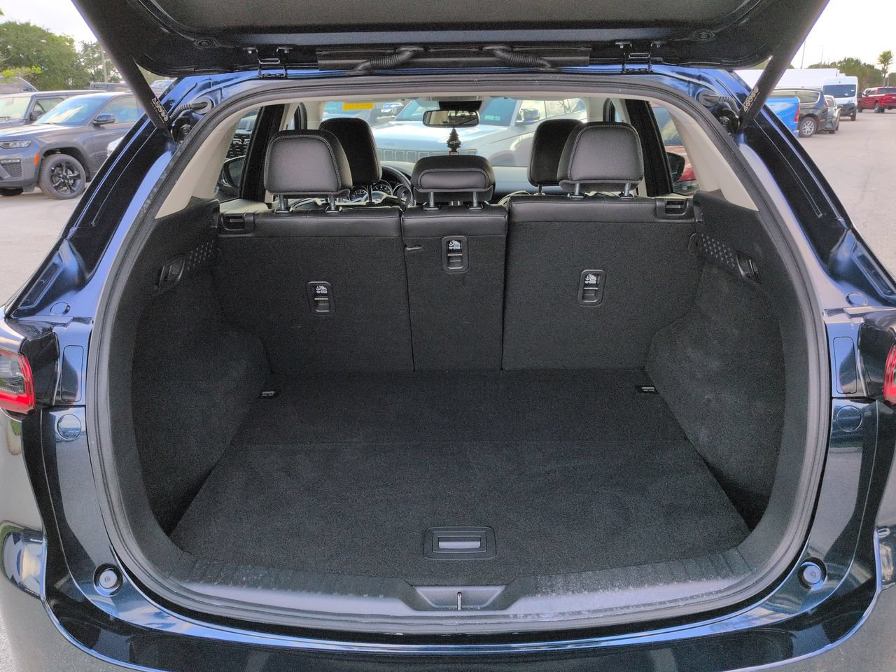 Used 2025 MAZDA CX-5 AWD 2.5 S w/ Preferred Package image 13