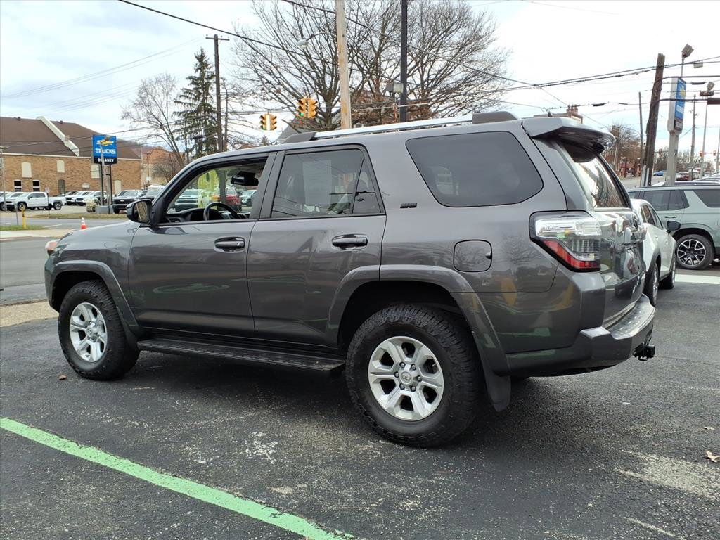 Used 2020 Toyota 4Runner SR5 image 6