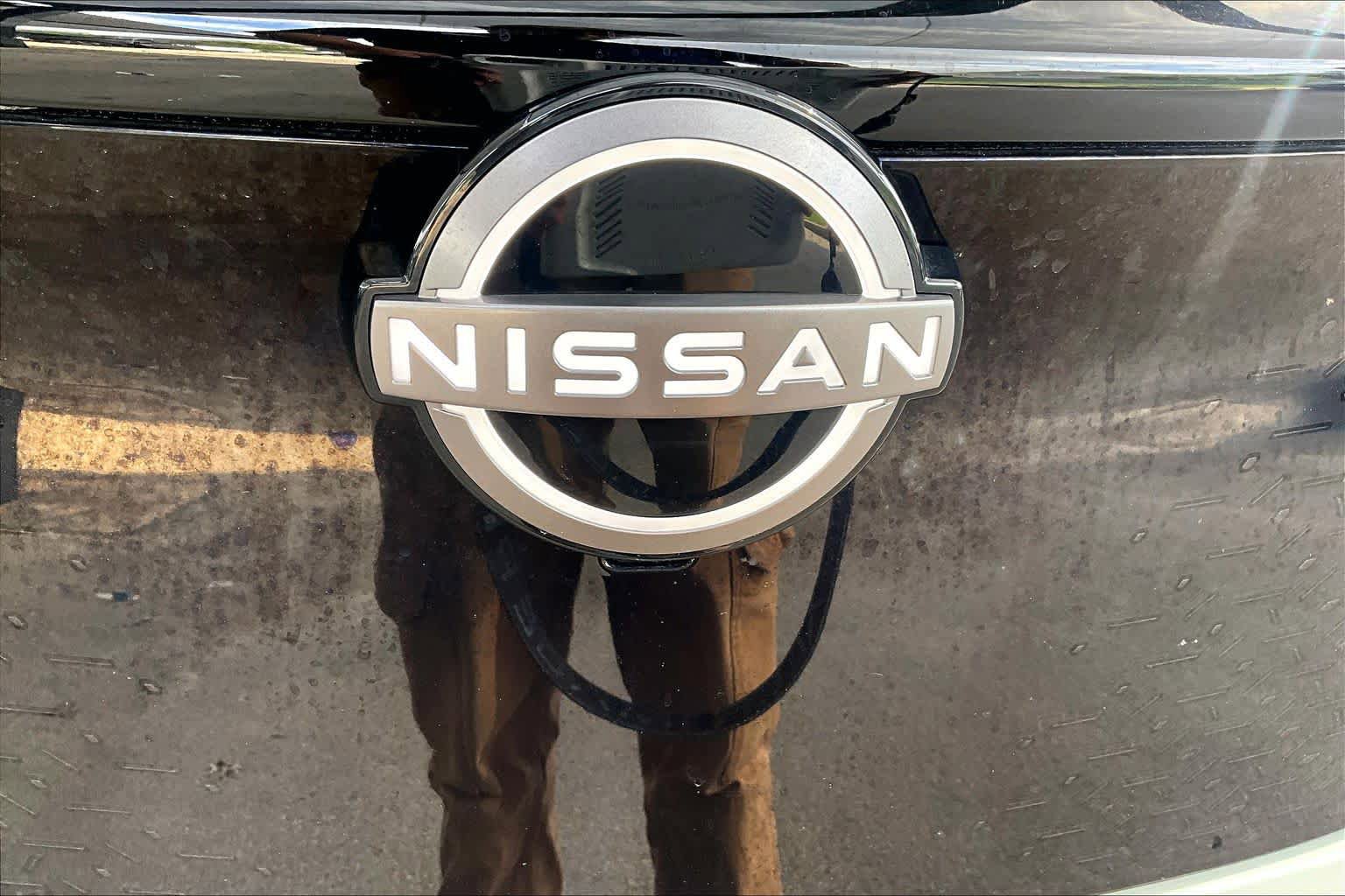 Used 2024 Nissan Ariya AWD image 29