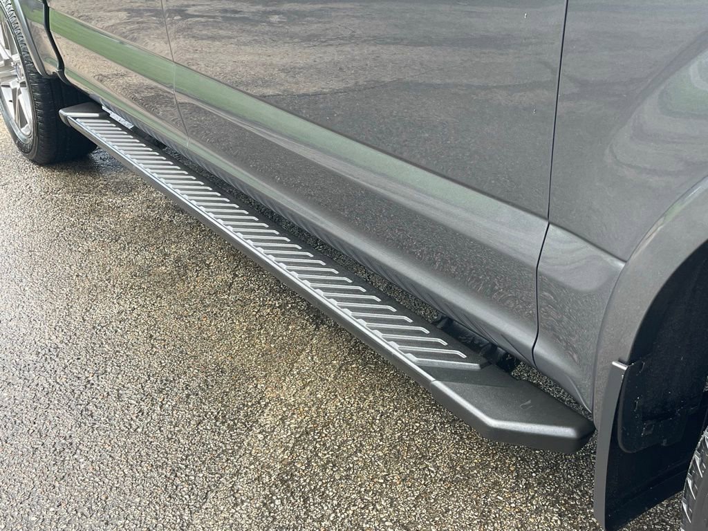 Used 2020 Ford F150 XLT w/ Equipment Group 302A Luxury image 11